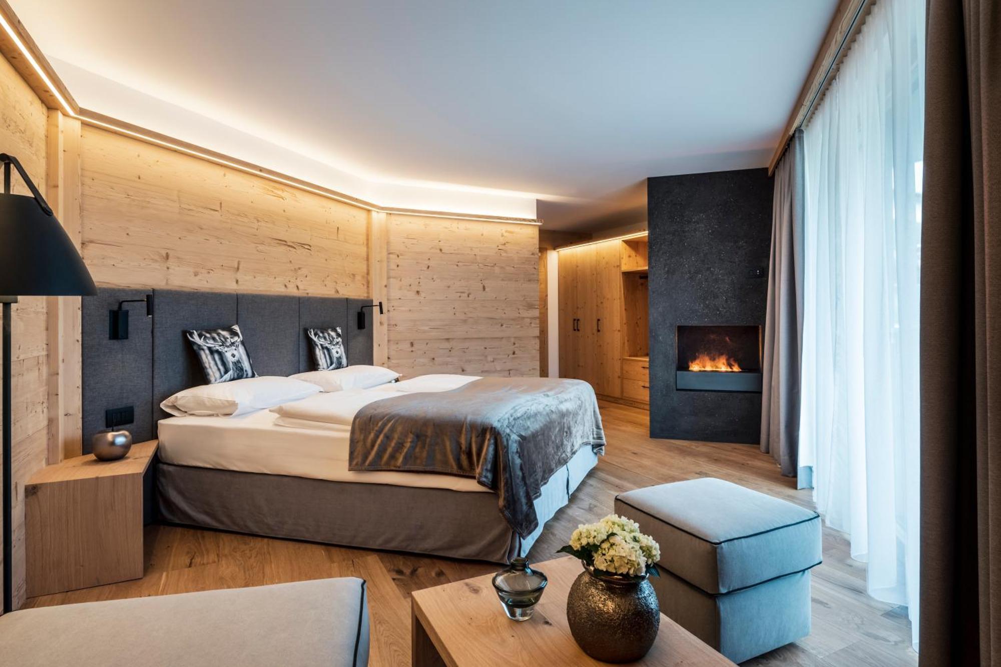 Hotel Antines 4*